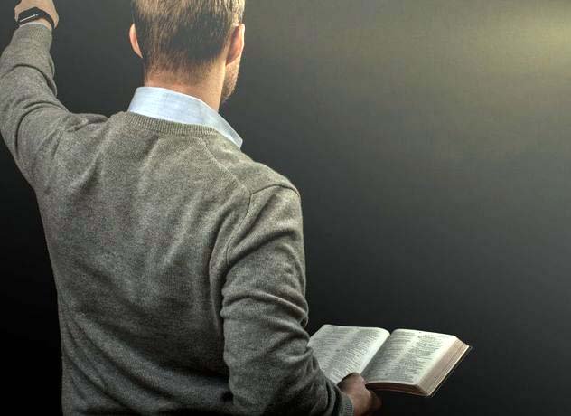 CHURCH TURNAROUND ESSENTIALS: The Turnaround Leader