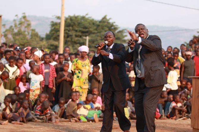 COMMUNITY TAKING STRATEGIES: Community Evangelism